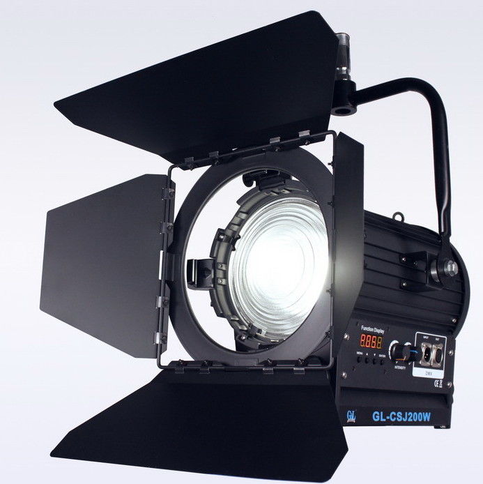 CRI 92 ελαφρύ χρώμα βισμουθίου Fresnel των οδηγήσεων φω'των 200W ταινιών ΚΑΝΈΝΑΣ ανεμιστήρας για τον επαγγελματικό φωτισμό στούντιο προμηθευτής